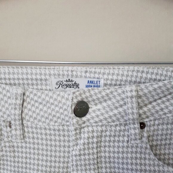 EUC Royalty For Me white & grey houndstooth print ankle high rise jeans, 2 - Picture 8 of 8